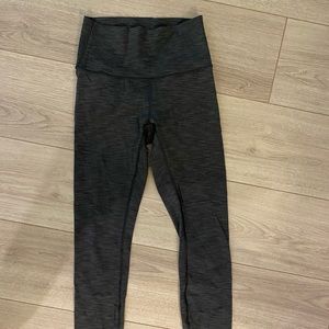 Lululemon Wunder under leggings